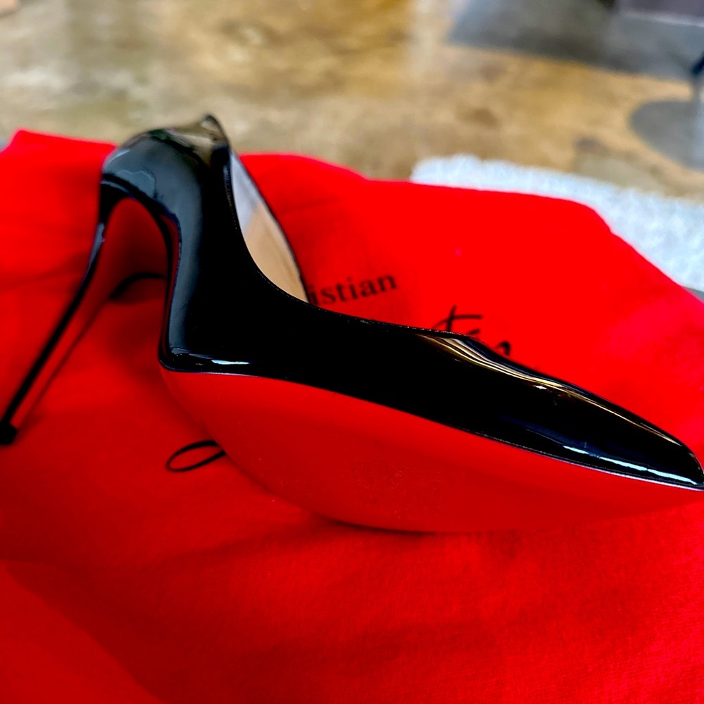 Patent leather pump so Kate